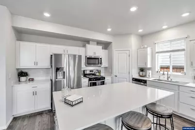 365 Himalaya St NE, Salem, OR 97301 - Photo 13