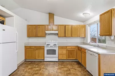 3130 Chucker Ln, Lebanon, OR 97355 - Photo 11