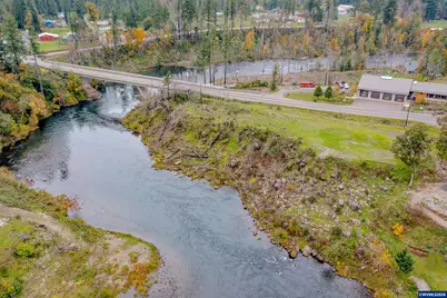 133 Riverview St, Gates, OR 97346 - Photo 9