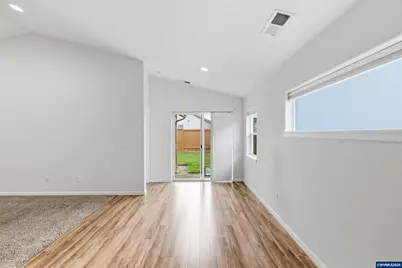 1621 SE Osoberry St, Dallas, OR 97338 - Photo 7