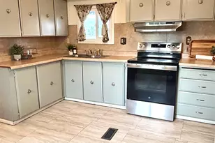 2400 SE Stratus Av, McMinnville, OR 97128 - Photo 3