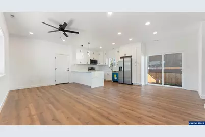 141 NE D St, Willamina, OR 97396 - Photo 5