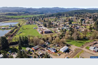 141 NE D St, Willamina, OR 97396 - Photo 45