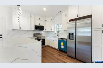 141 NE D St, Willamina, OR 97396 - Photo 9