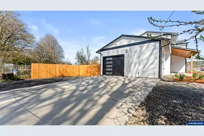 141 NE D St, Willamina, OR 97396 - Photo 3