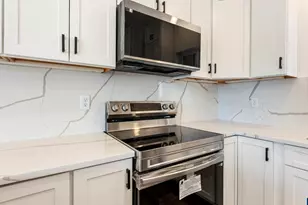 141 NE D St, Willamina, OR 97396 - Photo 15