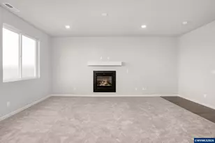 1469 Logan Pkw SE, Albany, OR 97322 - Photo 3