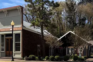 431 N Main St, Brownsville, OR 97327 - Photo 7