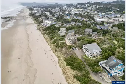 1068 NW 6th Ct, Lincoln City, OR 97367 - Photo 33