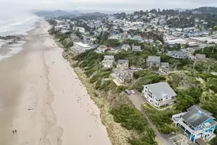 1068 NW 6th Ct, Lincoln City, OR 97367 - Photo 33