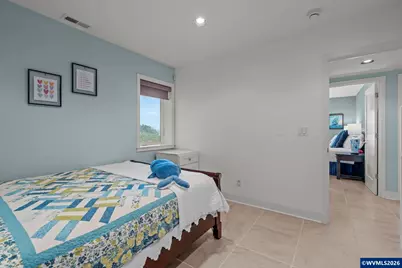 1068 NW 6th Ct, Lincoln City, OR 97367 - Photo 15