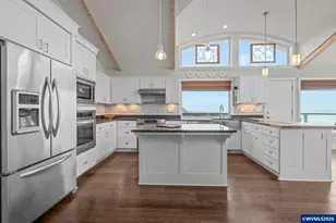 1068 NW 6th Ct, Lincoln City, OR 97367 - Photo 17