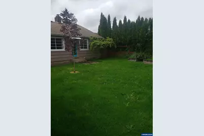 855 SE Clay St, Albany, OR 97322 - Photo 17