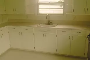 855 SE Clay St, Albany, OR 97322 - Photo 5