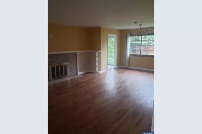 855 SE Clay St, Albany, OR 97322 - Photo 3