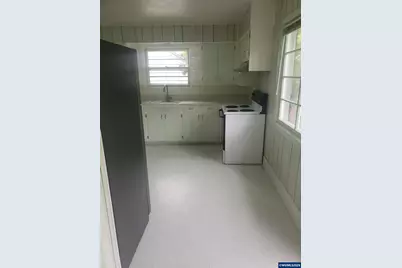 855 SE Clay St, Albany, OR 97322 - Photo 5