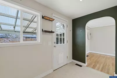1860 Capitol St SE, Salem, OR 97302 - Photo 13