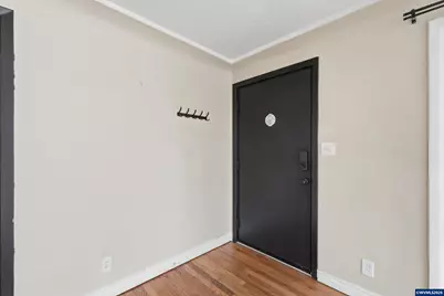 1860 Capitol St SE, Salem, OR 97302 - Photo 9
