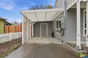 1860 Capitol St SE, Salem, OR 97302 - Photo 5