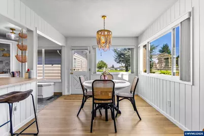 3318 Oakcrest Dr NW, Salem, OR 97304 - Photo 7