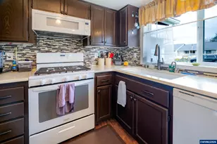 5183 Fort Rock Ave SE, Salem, OR 97306 - Photo 7