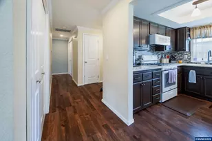 5183 Fort Rock Ave SE, Salem, OR 97306 - Photo 5