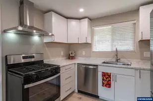 10 Carmel Ct, Roseburg, OR 97471 - Photo 7