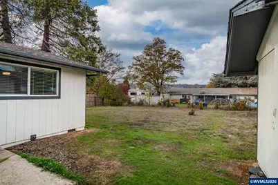 10 Carmel Ct, Roseburg, OR 97471 - Photo 27