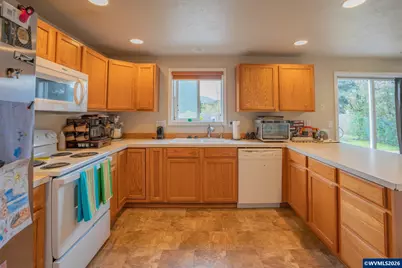 479 S 5th St, Jefferson, OR 97352 - Photo 3
