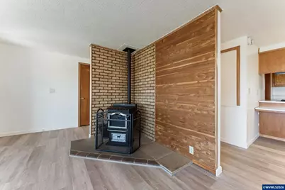 38255 Robinson Dr, Scio, OR 97374 - Photo 9