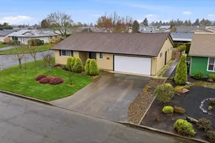 1967 Astor Way, Woodburn, OR 97071 - Photo 7