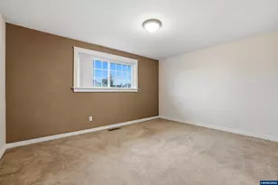 1967 Astor Way, Woodburn, OR 97071 - Photo 27