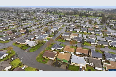 1967 Astor Wy, Woodburn, OR 97071 - Photo 39