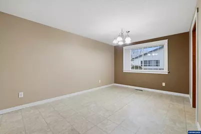 1967 Astor Wy, Woodburn, OR 97071 - Photo 15