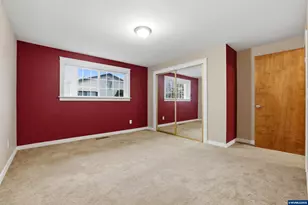 1967 Astor Way, Woodburn, OR 97071 - Photo 25