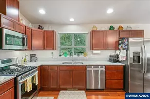 622 SE 4th Ave, Mill City, OR 97360 - Photo 11