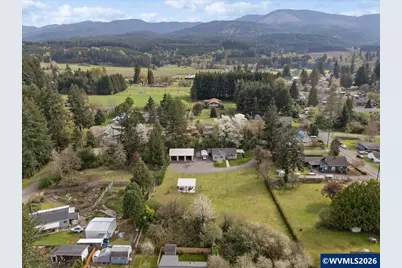 622 SE 4th Av, Mill City, OR 97360 - Photo 45