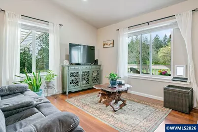 622 SE 4th Av, Mill City, OR 97360 - Photo 17