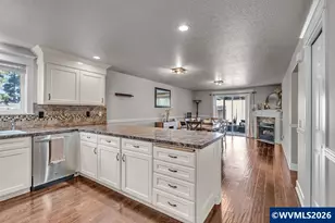 4460 Morfitt St, Hubbard, OR 97032 - Photo 13