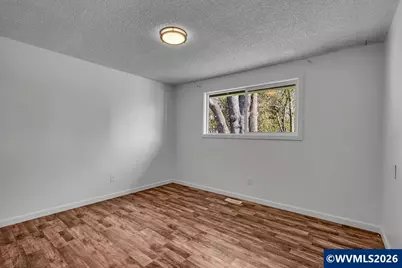 180 Woodcrest Ct, Woodburn, OR 97071 - Photo 17