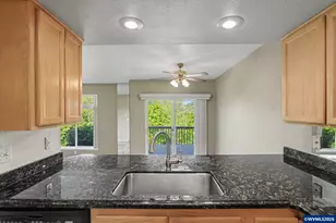 2345 Crestview Dr S, Salem, OR 97302 - Photo 15