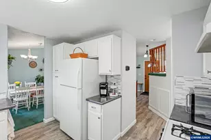 2835 Bridlewood Lp SE, Albany, OR 97322 - Photo 11