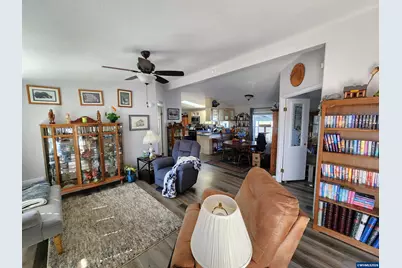 3025 Hollyridge Lp NE, Salem, OR 97305 - Photo 9