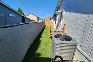 3025 Hollyridge Lp NE, Salem, OR 97305 - Photo 17