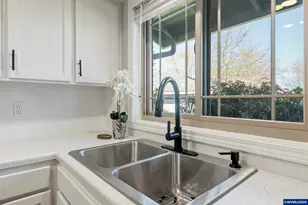 955 Wildflower St NE, Salem, OR 97301 - Photo 11