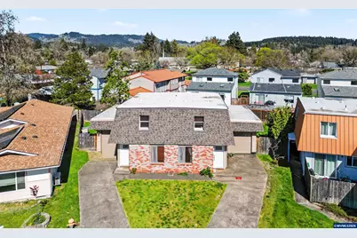 1470-1472 NW 20th Pl, Corvallis, OR 97330 - Photo 1