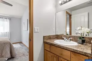 2572 Char Circle Northwest, Salem, OR 97304 - Photo 33