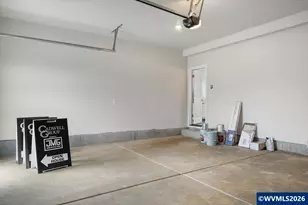 213 NW Royal Av, Dallas, OR 97338 - Photo 41