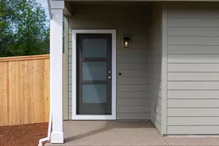 213 NW Royal Av, Dallas, OR 97338 - Photo 9
