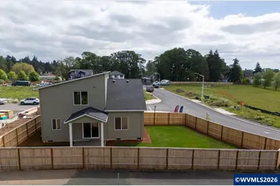 213 NW Royal Av, Dallas, OR 97338 - Photo 5